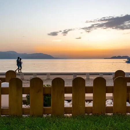 Loutraki Sea Sunset Apartment Exterior photo