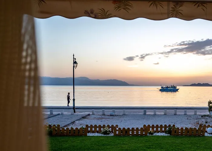 Loutraki Sea Sunset